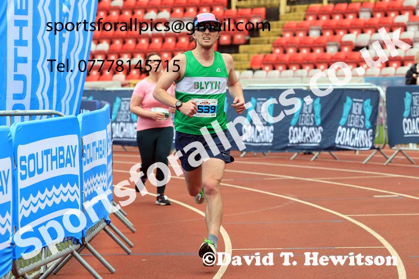 Gateshead Half Marathon, 2024 Gateshead Marathon, Half Marathon and 10k, Gateshead Stadium.  Photo: David T. Hewitson/Sports for All Pics